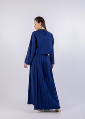 Feather Sleeves & Embellished Neckline Top\ب مامكأب شير ةنيزو ىلع طخ ق