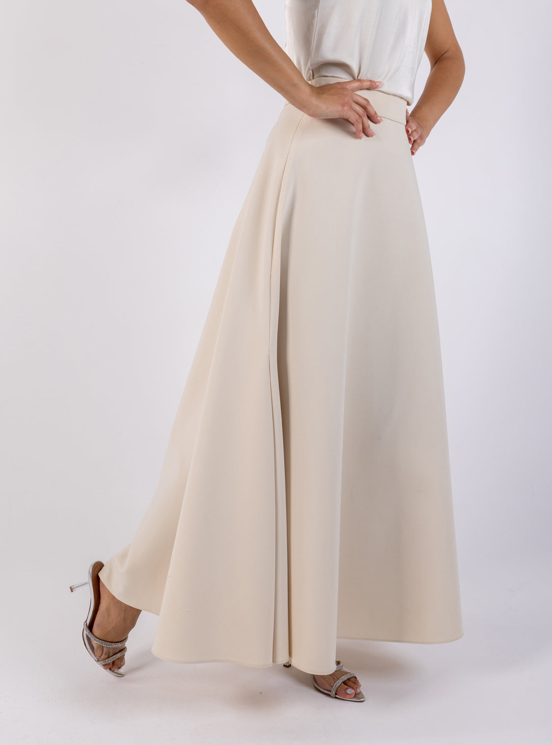 Solid Elegant Maxi Skirt\ونت يسكام ةقينأ نولب ة