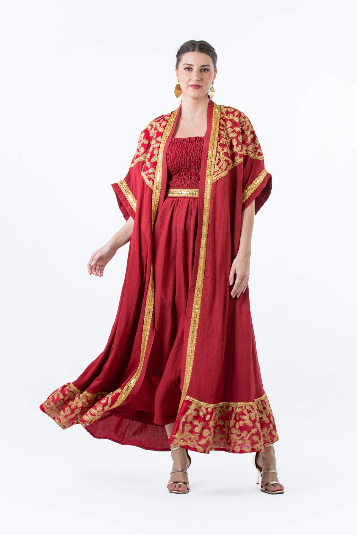 2341079-Traditional Dress