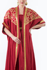 2341079-Traditional Dress