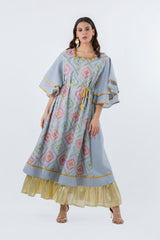 2441001-Traditional Dress