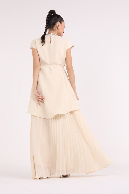 2406130-Mermaid Cut Solid Top With Pleated Loose Maxi Dress