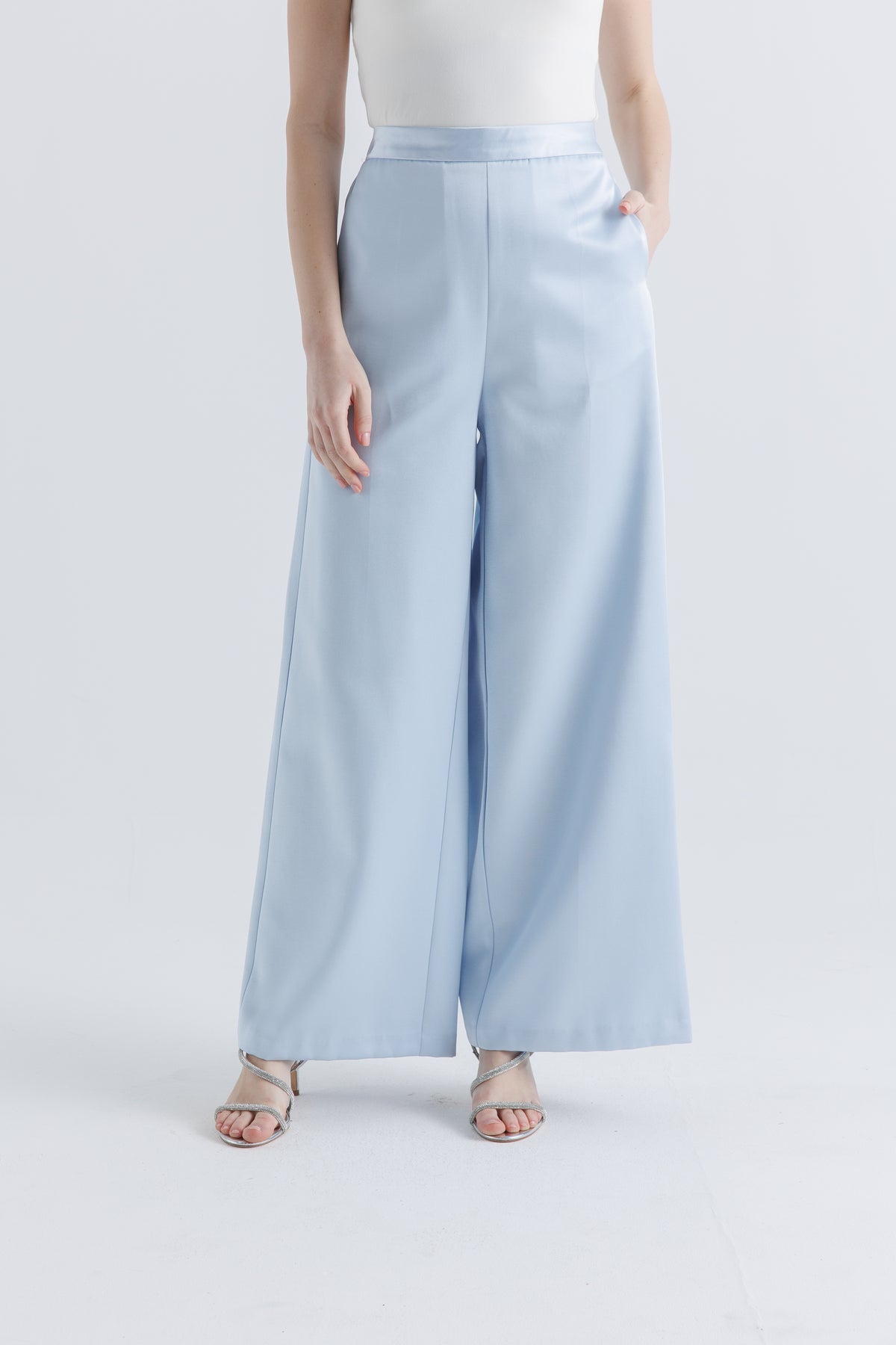 Elegant High-Waist Wide-Leg Pants – Timeless & Sophisticated