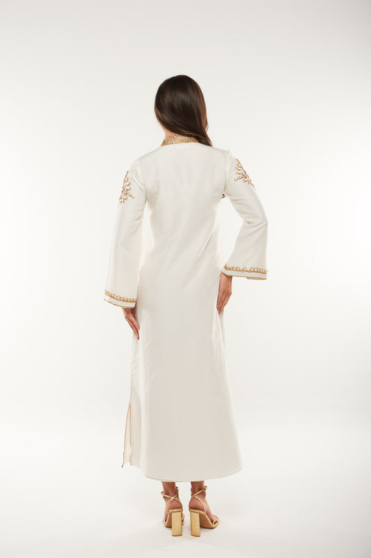 2444004-Traditional Robe