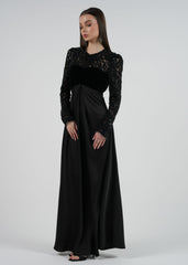 Lace Shoulders & Sleeves Detail Maxi Dress\فستان ماكسي بتفاصيل أكتاف وأكمام من الدانتيل