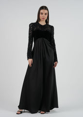 Lace Shoulders & Sleeves Detail Maxi Dress\فستان ماكسي بتفاصيل أكتاف وأكمام من الدانتيل