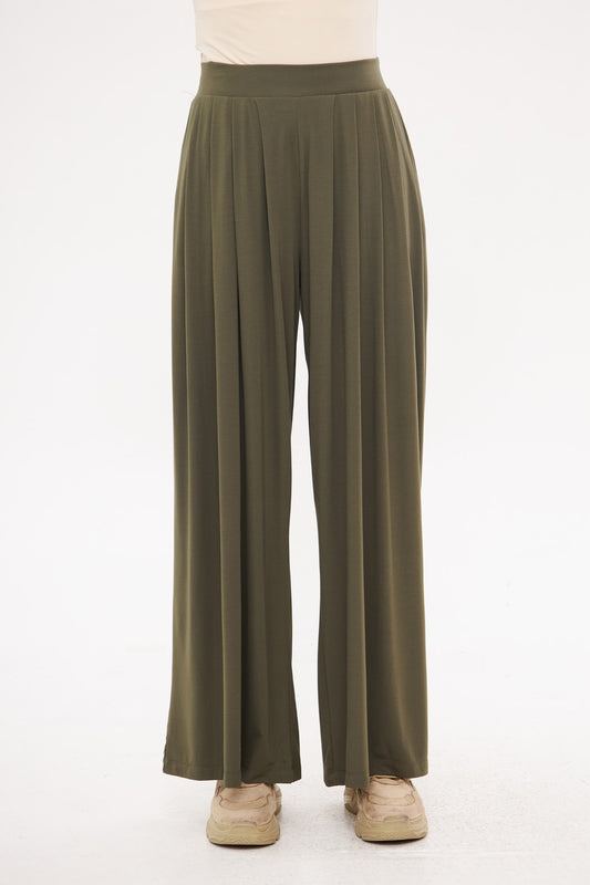 Wide-Leg Relaxed Fit Pleated  Trousers