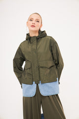 Utility Pocket Zip-Up Jacket with Modern Silhouette