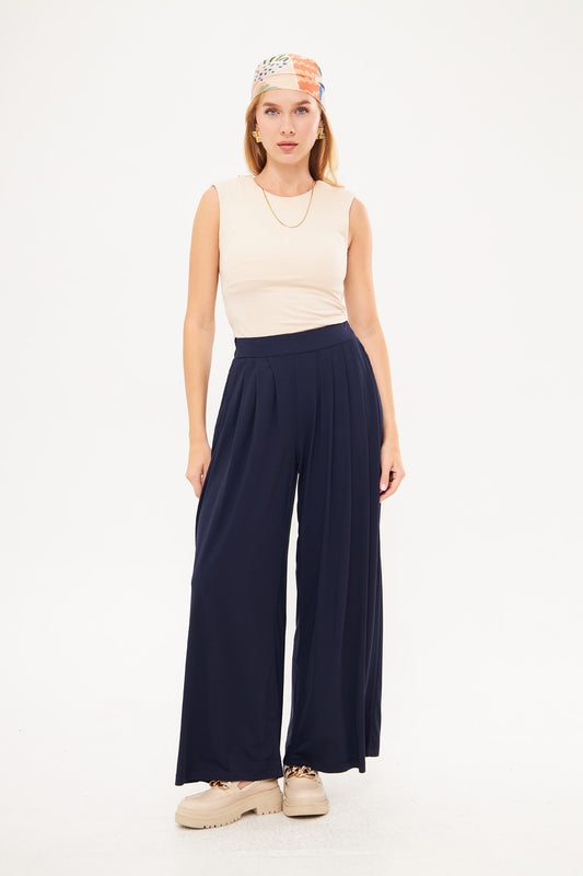 Wide Leg Relaxed Fit Pleated Trousers