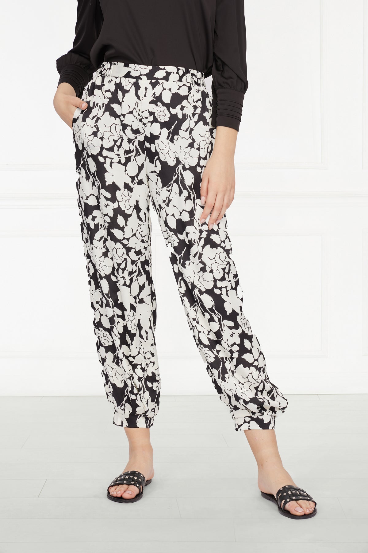 2104074- Floral Boho Pants - Montania Shop