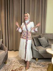 2241088-Traditional Dress